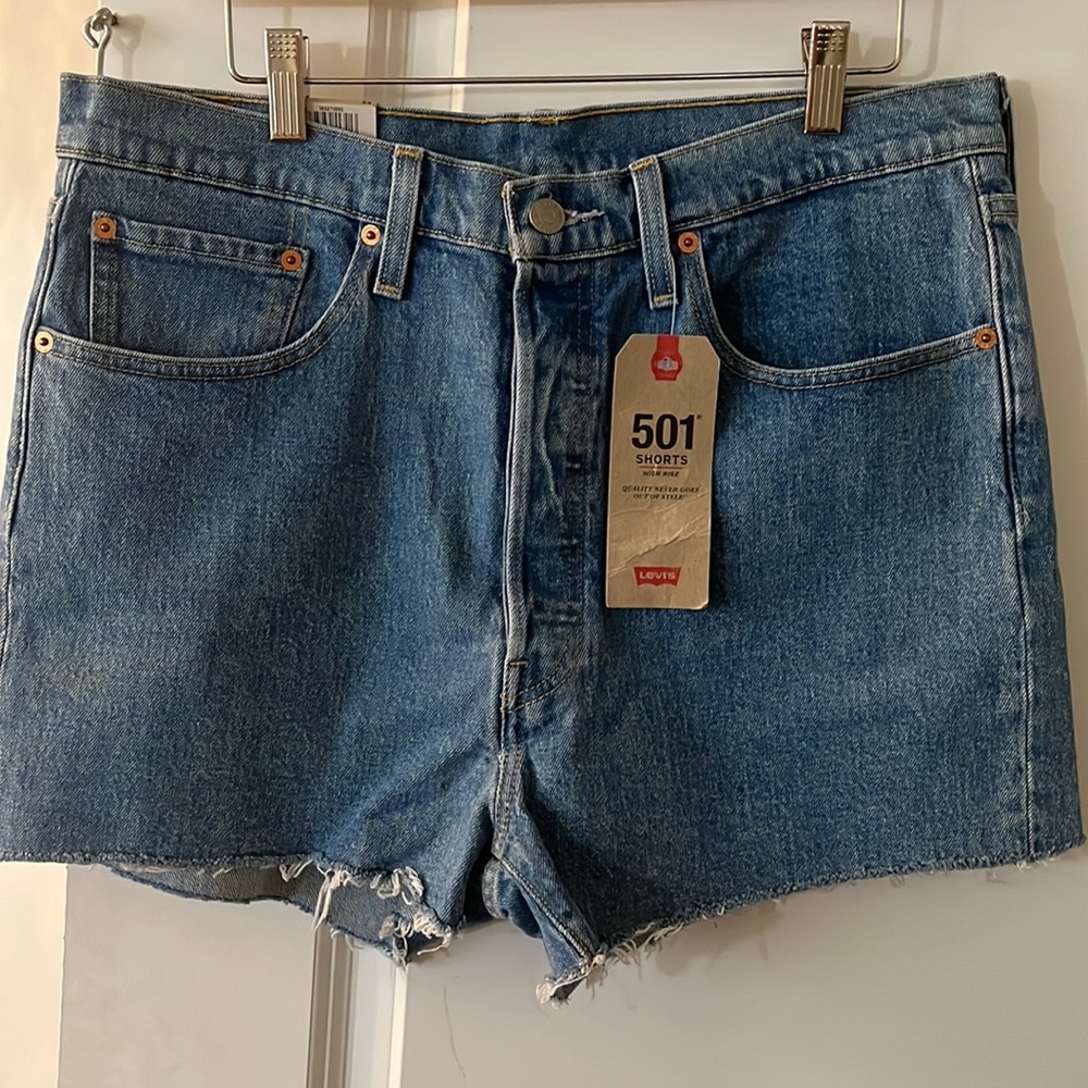 Womens High rise Levi 501 Jean shorts